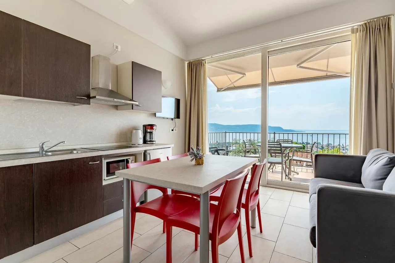 *** Aparthotel La Chioma Di Berenice Garda Residence Toscolano Maderno Italië