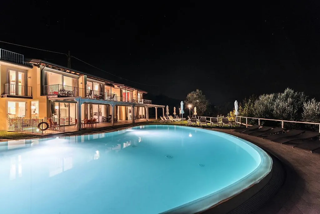 La Chioma Di Berenice Garda Residence Toscolano Maderno Aparthotel