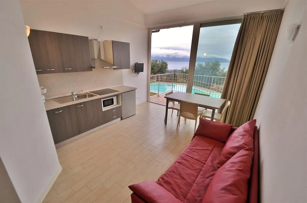 La Chioma Di Berenice Garda Residence Toscolano Maderno 3*,  Italy