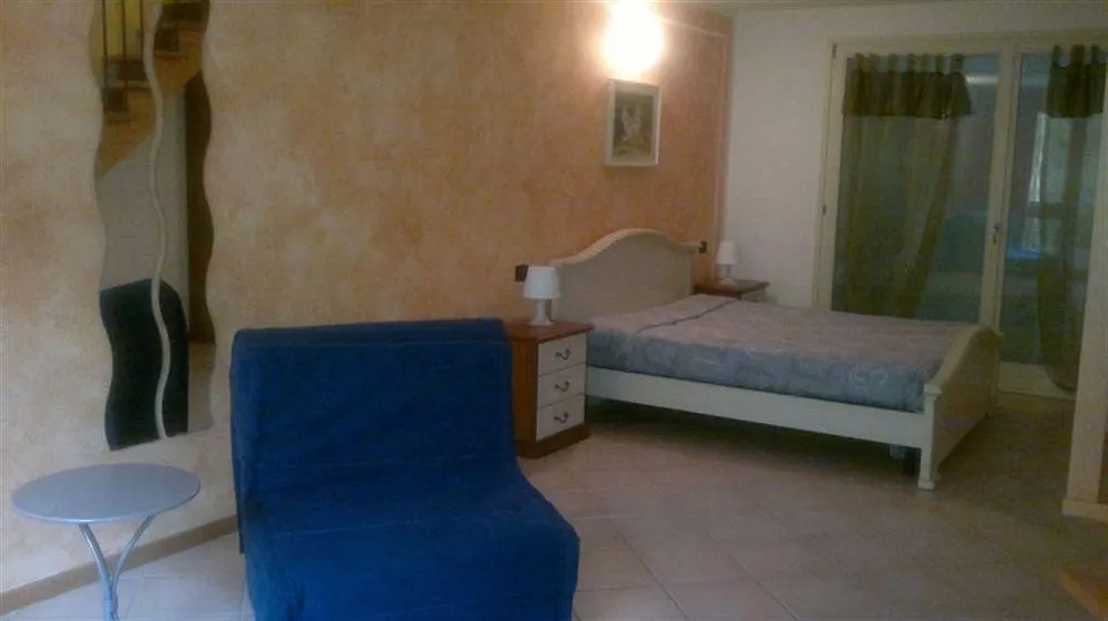 La Chioma Di Berenice Garda Residence Toscolano Maderno 3*,  Italy