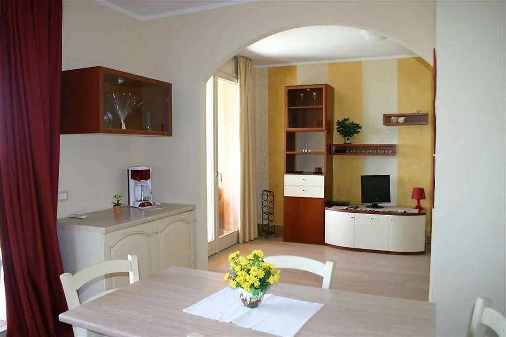 La Chioma Di Berenice Garda Residence Toscolano Maderno Italy