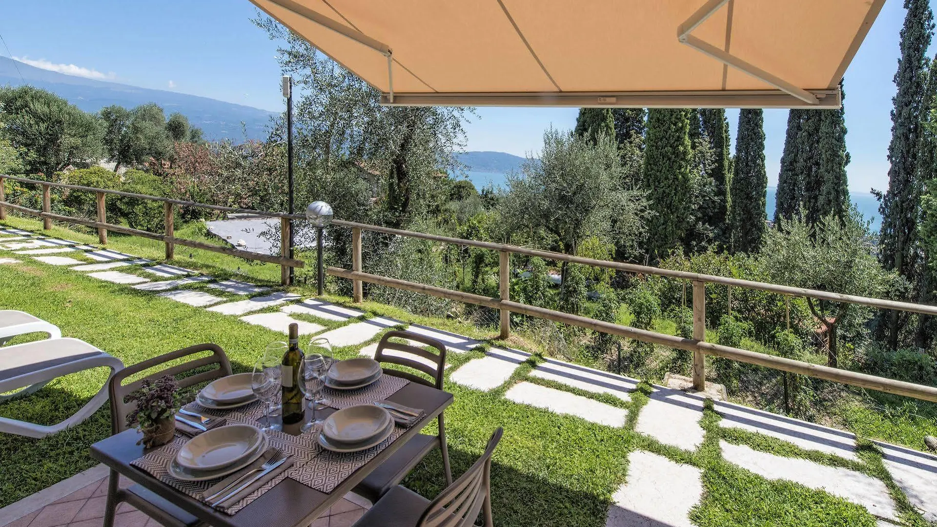 Aparthotel La Chioma Di Berenice Garda Residence Toscolano Maderno