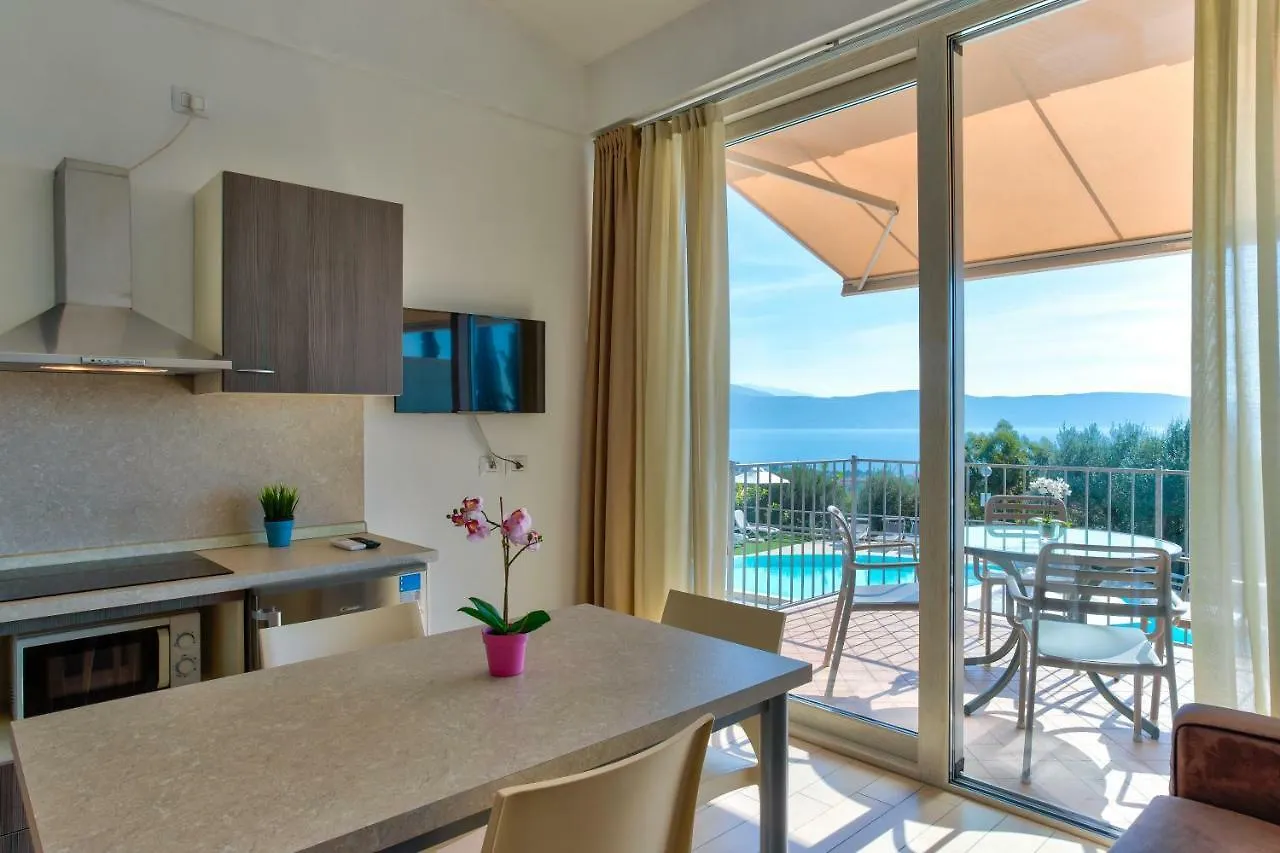 La Chioma Di Berenice Garda Residence Toscolano Maderno 3*,